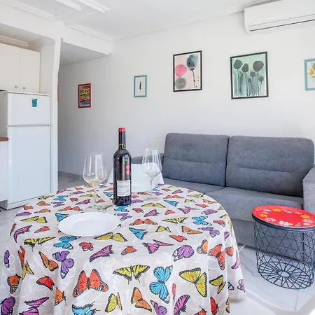 Apartamento Awesome In *
